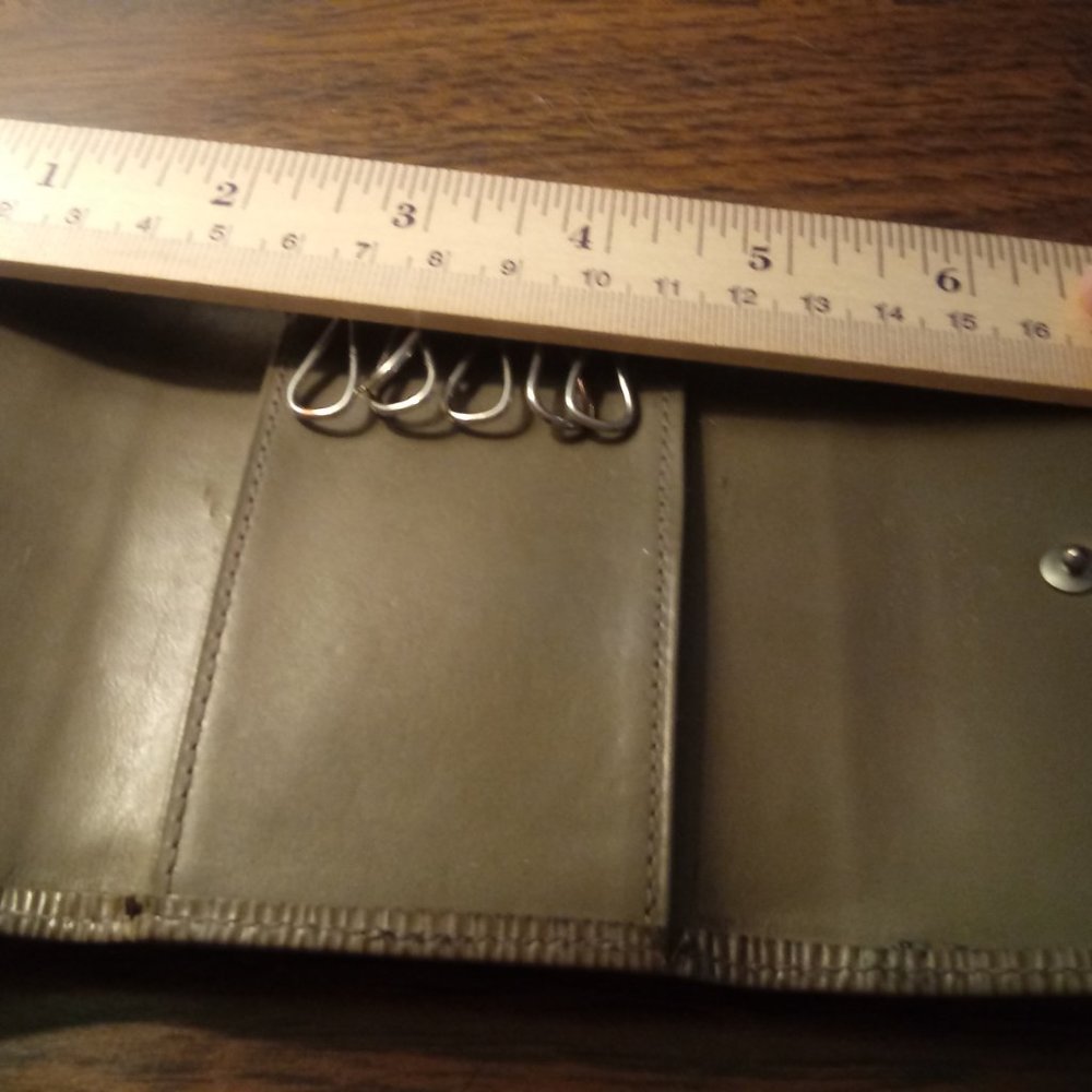 Lv Key Case - image 3